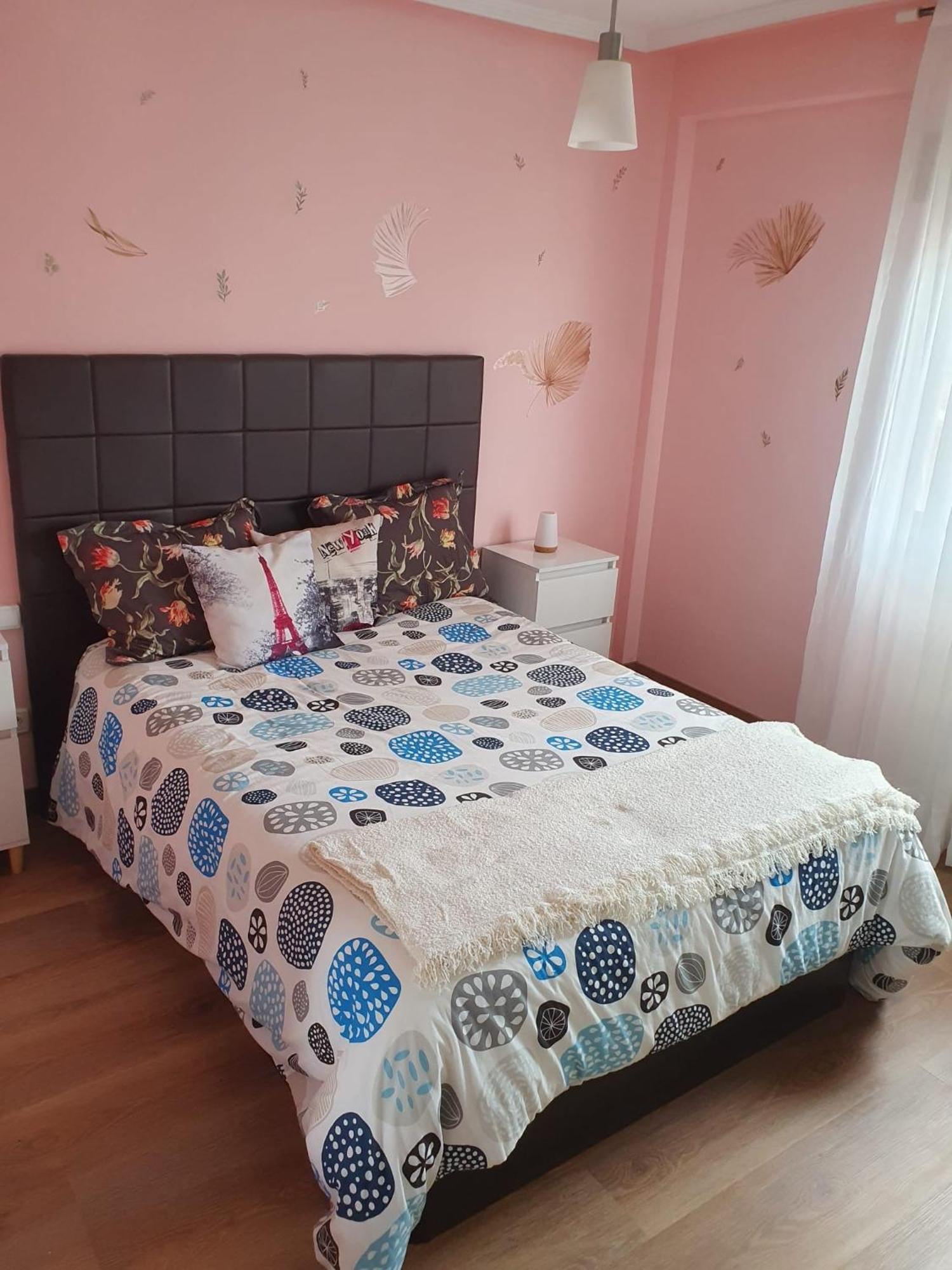 Vistas Monte Naranco Apartamento Con Parking 5Euros Al Dia Oviedo Esterno foto